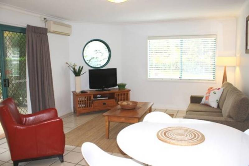 Aparthotel Cossies By The Sea à Byron Bay Extérieur photo